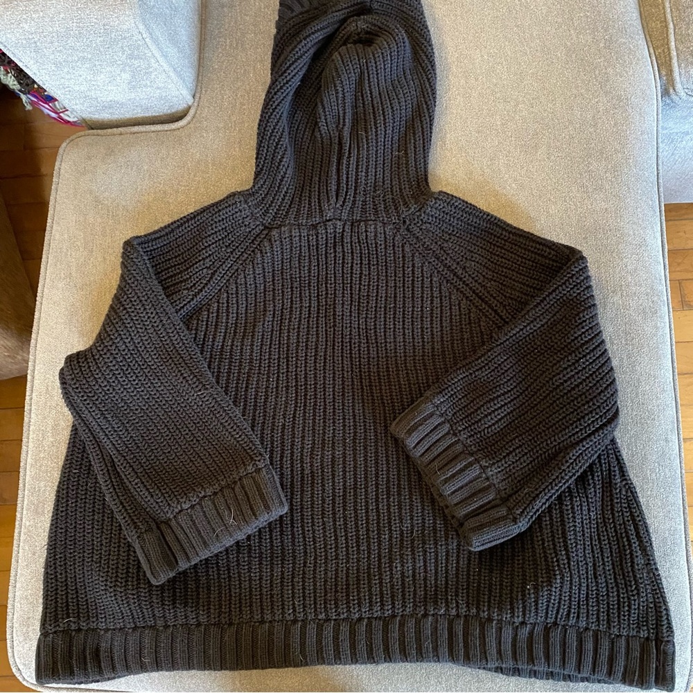 525 America hooded sweater